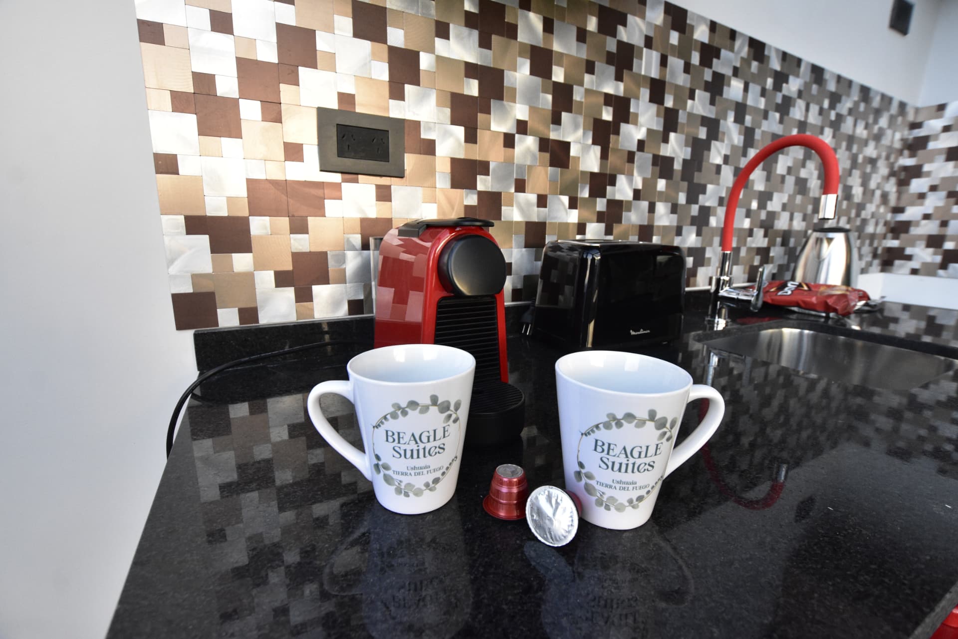 Suite Canal at Beagle Suites, photo 10